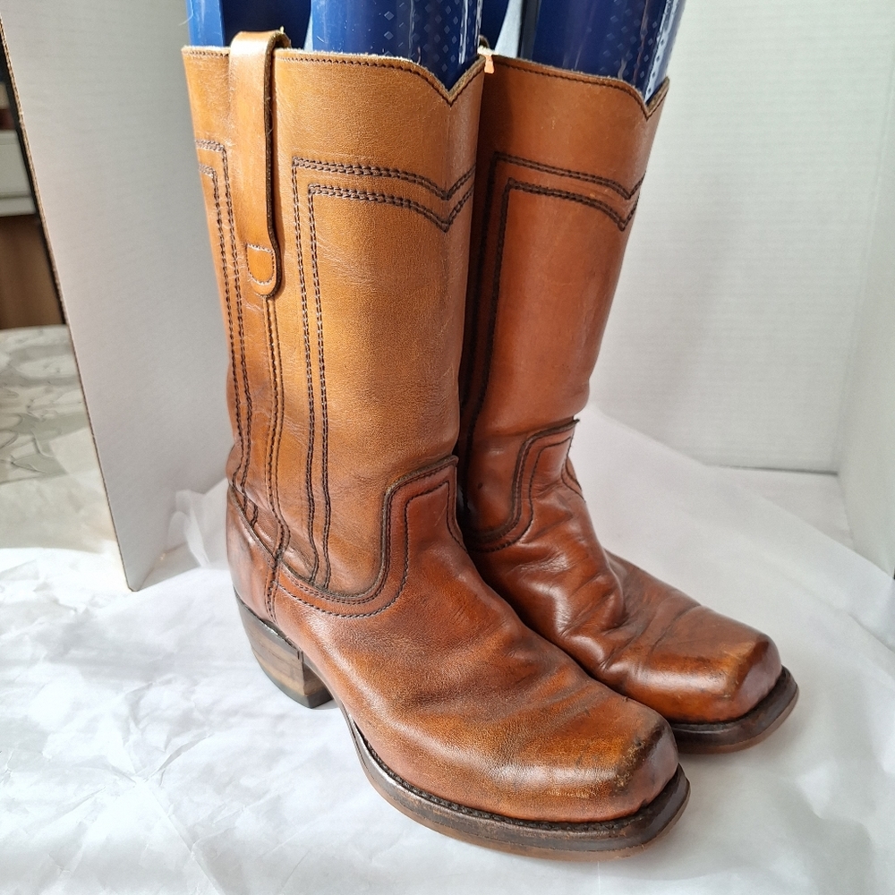 Vintage western boots brown leather square toe women's 9 heeled campus